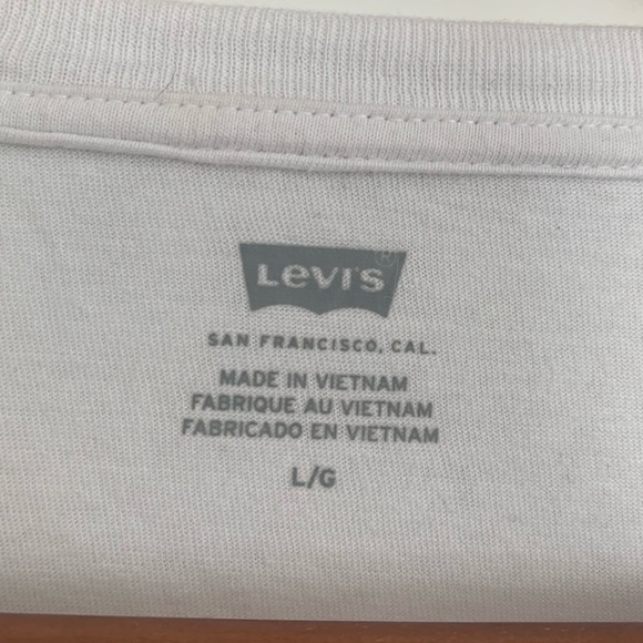 Levis Rainbow Shirt - Picture 3 of 3